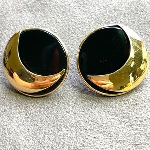 Magical 14k yellow gold Crescent Moons Over Black Onyx Circles Pierced Earrings